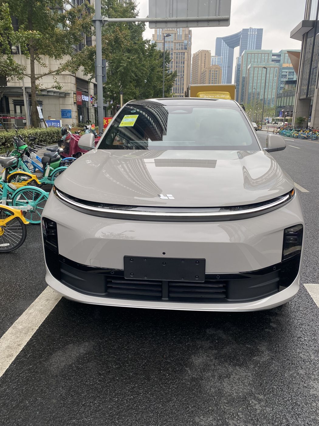 J9集团(china)公司官网 MEGA 高压纯电 MPV